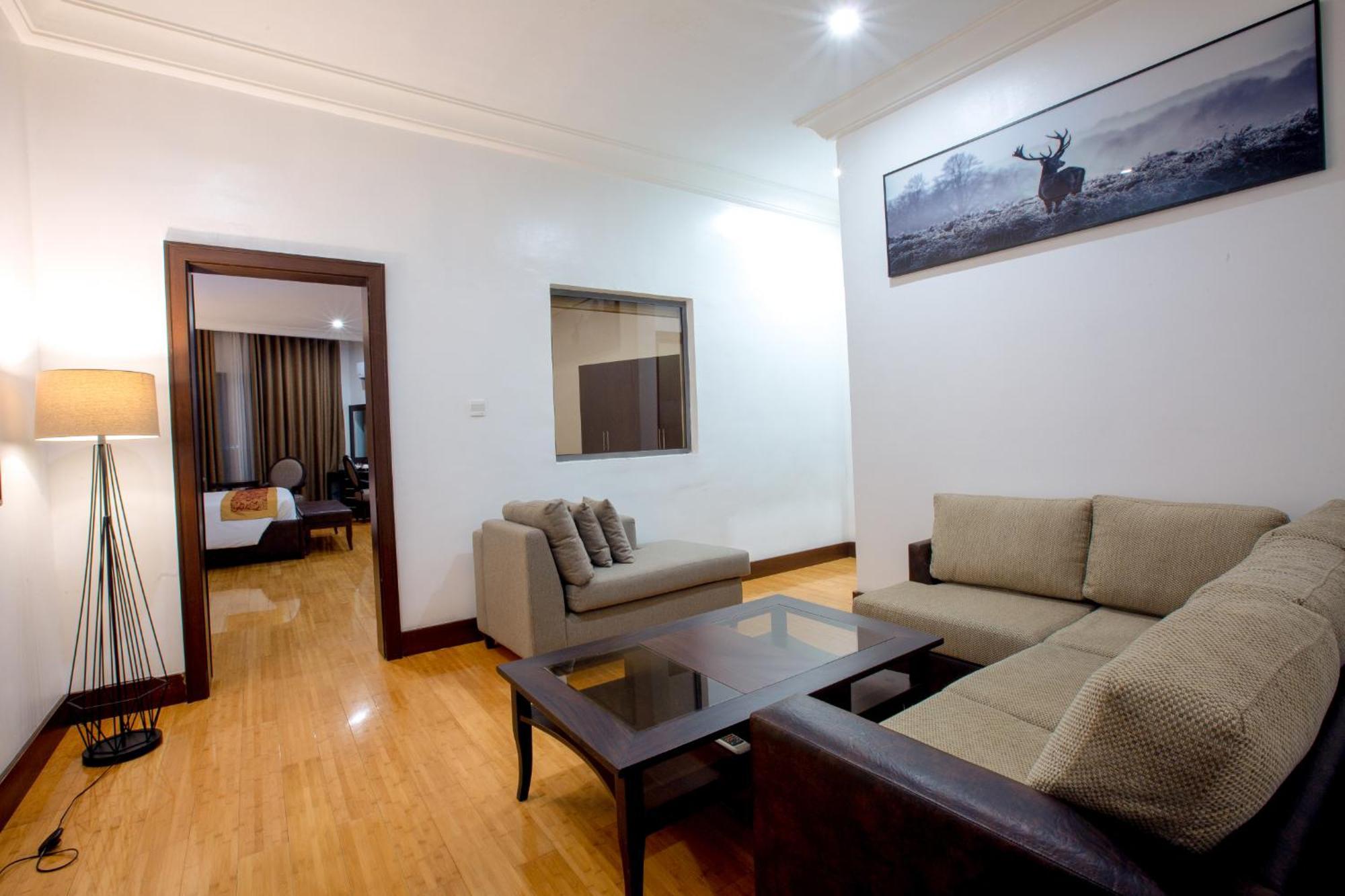 Johnwood Hotel By Bolton Abuja Exterior photo