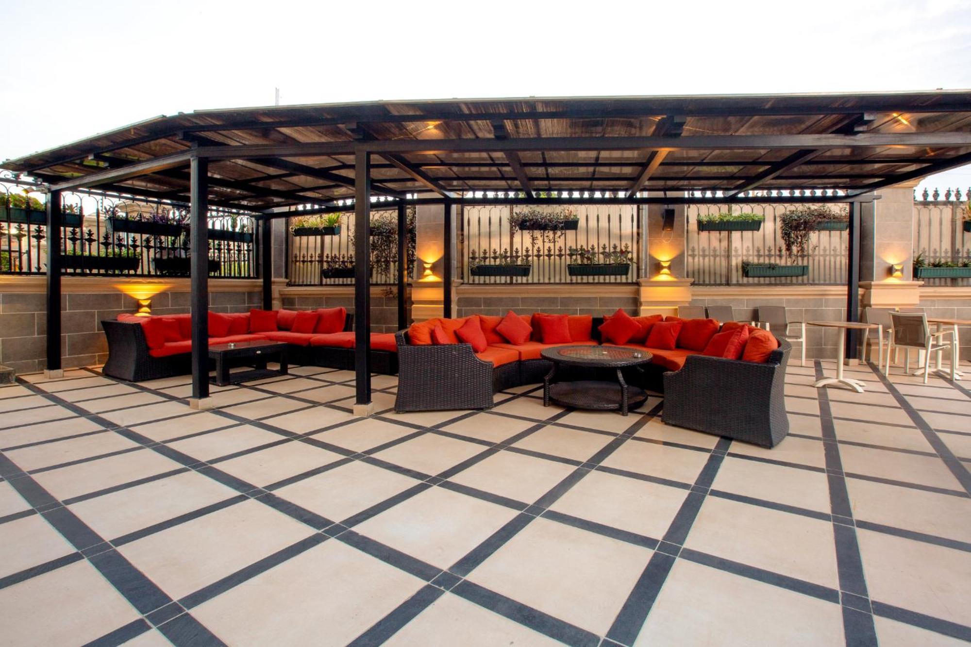 Johnwood Hotel By Bolton Abuja Exterior photo